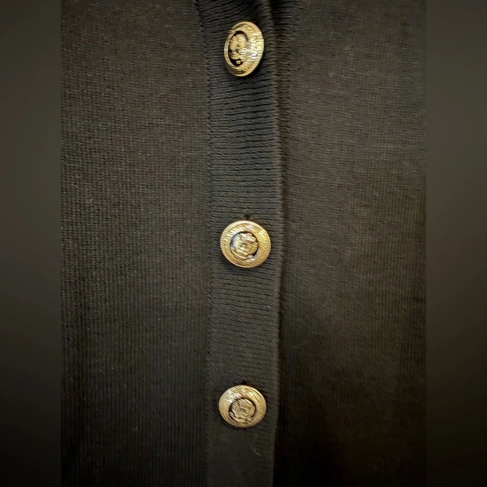 St John Basics Black Knit V-Neck Button Cardigan Sz 8 Quiet Luxury Capsule Chic